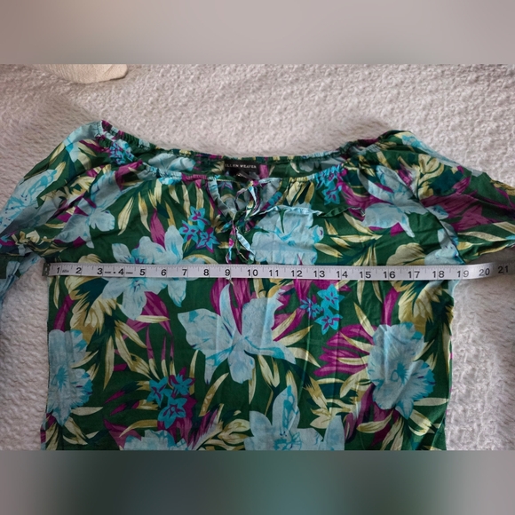 Beach Dress - Picture 7 of 8